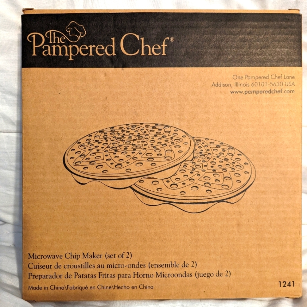 New Pampered Chef Microwave Chip Maker Set of 2 Brand New In Box